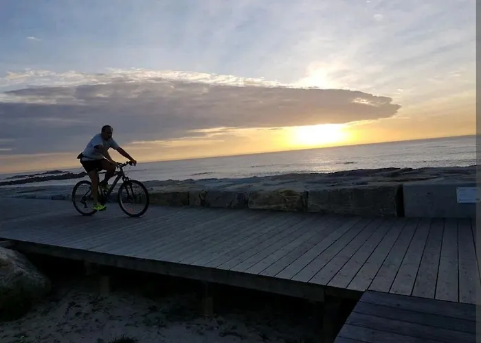 Vivenda Junto Ao Mar * Минделу